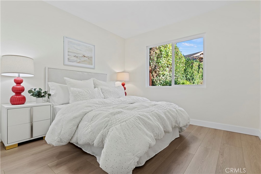 28 Birdsong Property Photo 26