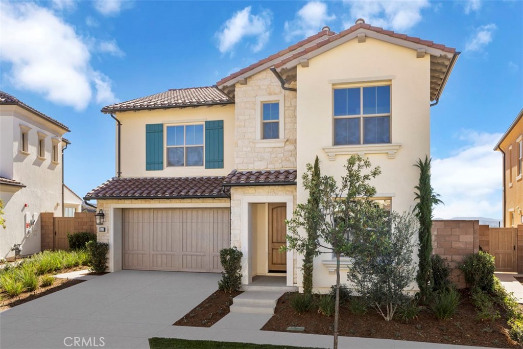 242 Collino Property Photo 1