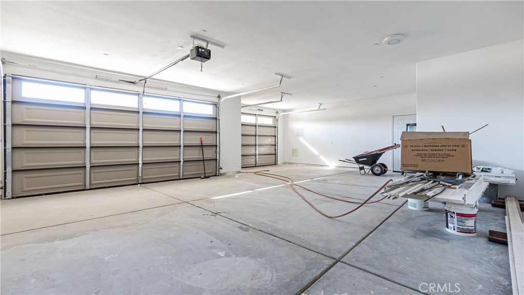 16390 Live Oak Street Property Photo 18