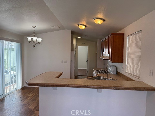 11101 Imperial Highway 48 Property Photo 4