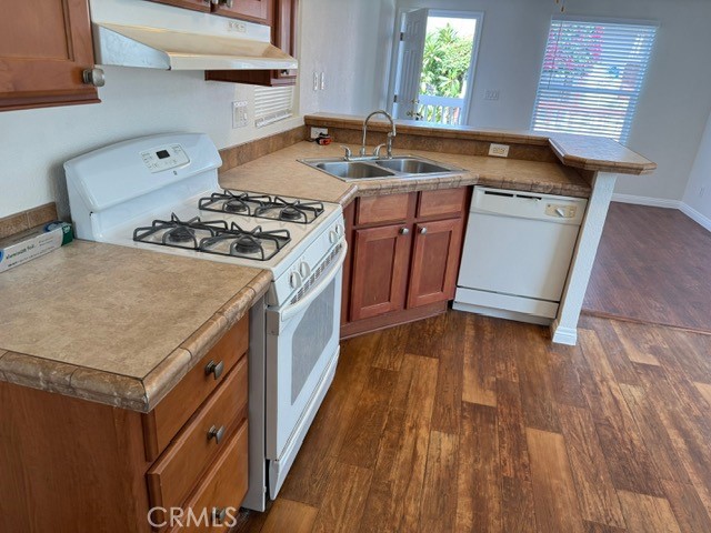 11101 Imperial Highway 48 Property Photo 6