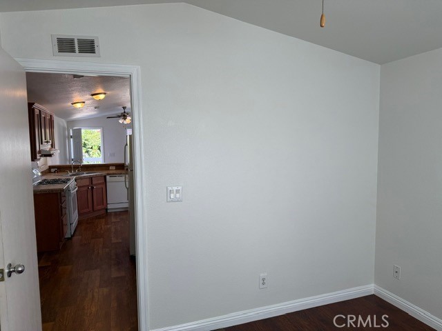 11101 Imperial Highway 48 Property Photo 13