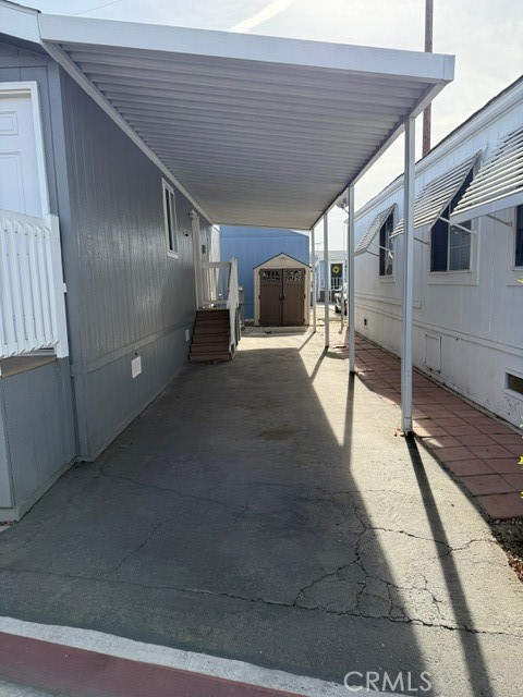 11101 Imperial Highway 48 Property Photo 17