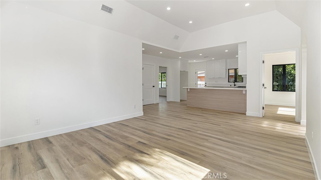 111 E 67th Way Property Photo 11