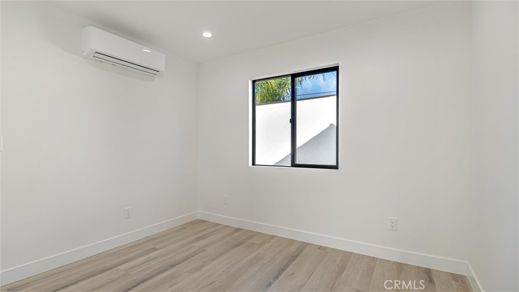 111 E 67th Way Property Photo 25