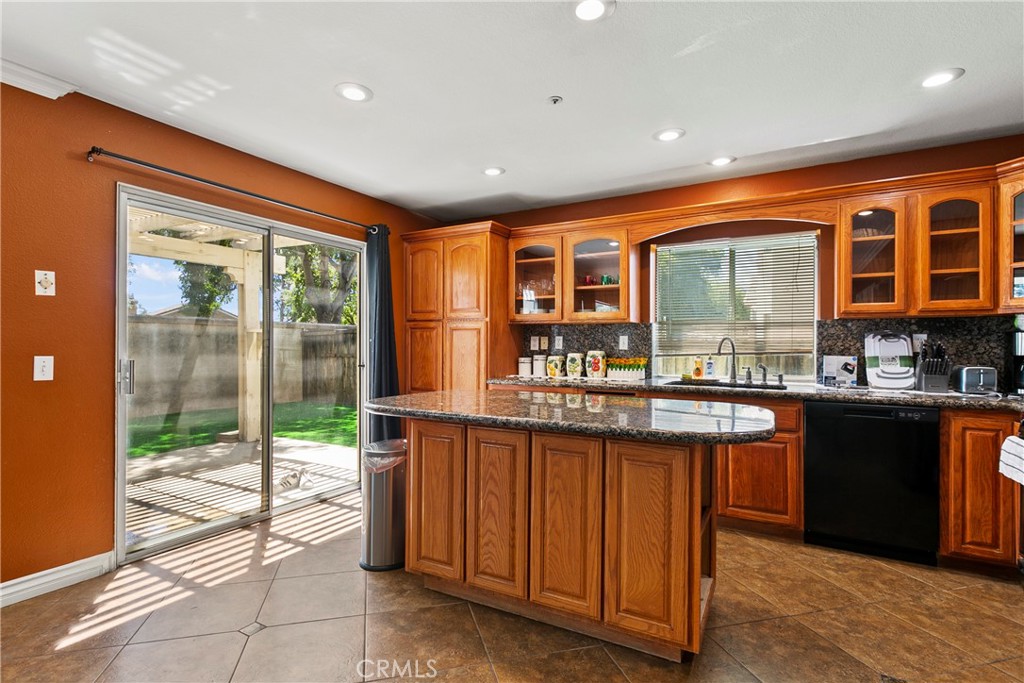14033 Yorktown Court Property Photo 5