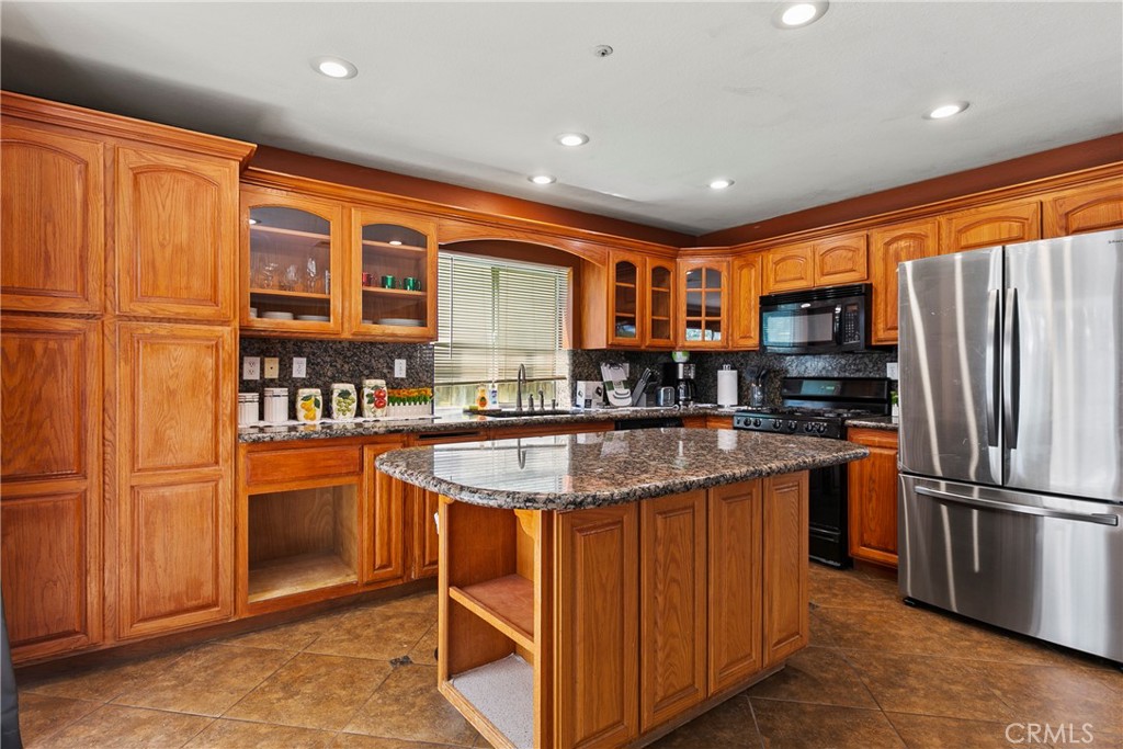 14033 Yorktown Court Property Photo 6