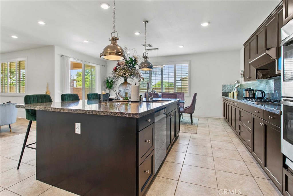 15637 Curry Place Property Photo 8