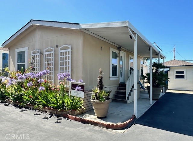 1660 Whittier Avenue 17 Property Photo 1