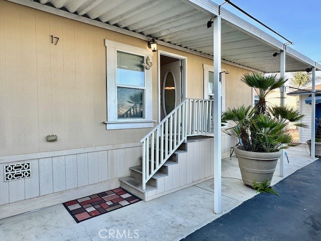 1660 Whittier Avenue 17 Property Photo 5