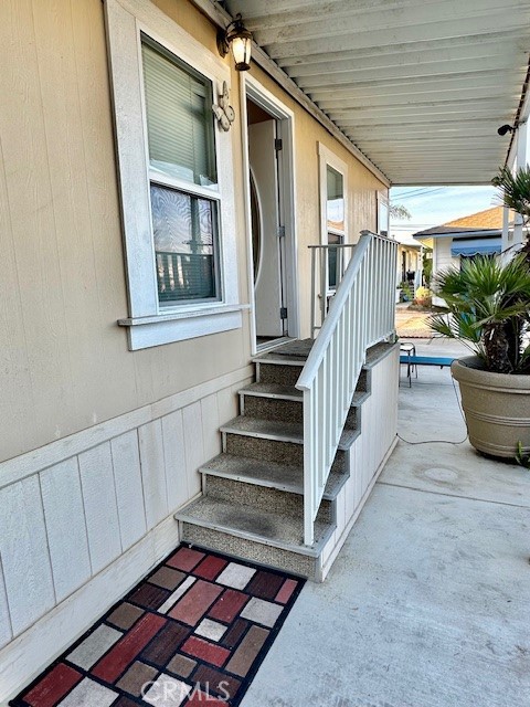 1660 Whittier Avenue 17 Property Photo 6