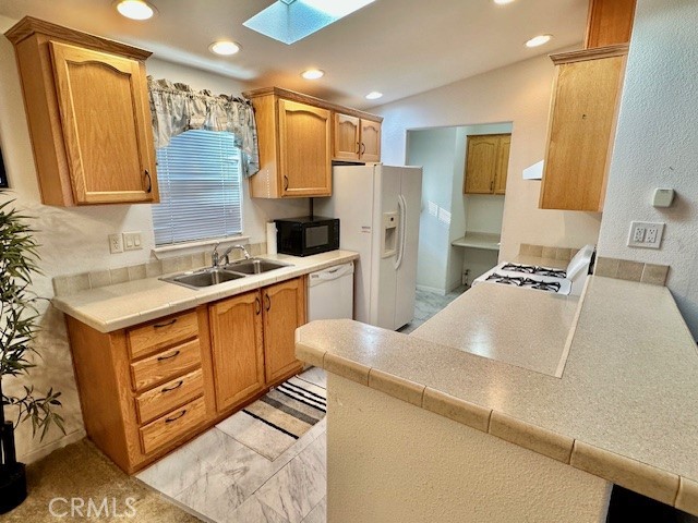1660 Whittier Avenue 17 Property Photo 11