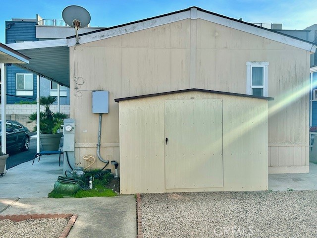 1660 Whittier Avenue 17 Property Photo 23