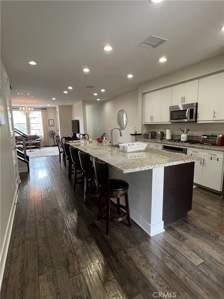 9 Compass Court Property Photo 9