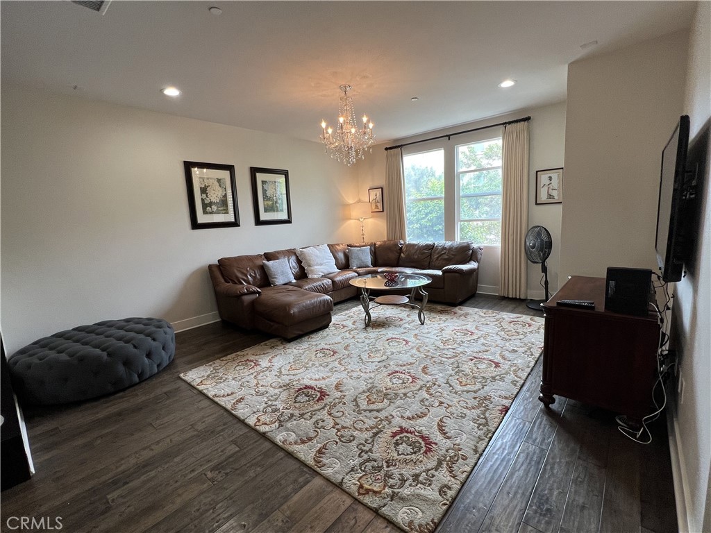 9 Compass Court Property Photo 12