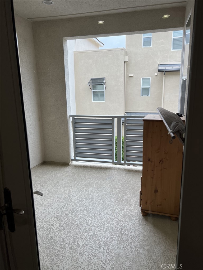 9 Compass Court Property Photo 18