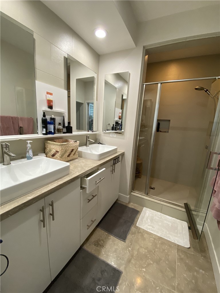 9 Compass Court Property Photo 30