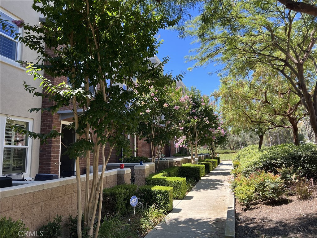 9 Compass Court Property Photo 37