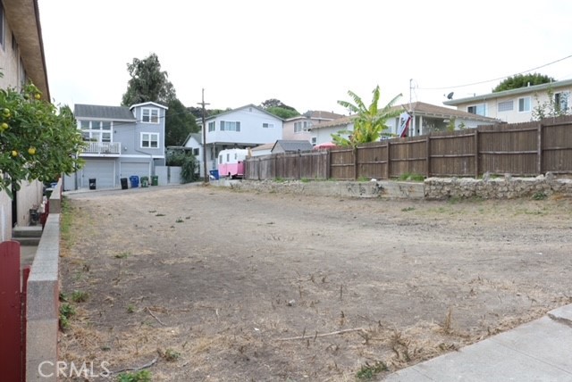 879 W 18th Street Property Photo 3