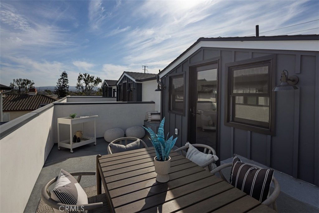 20462 Santa Ana Avenue F Property Photo 19