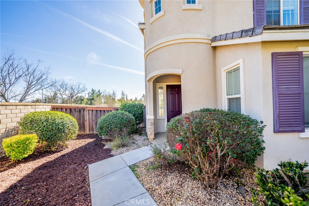 1449 Rollingwood Street Property Photo 4
