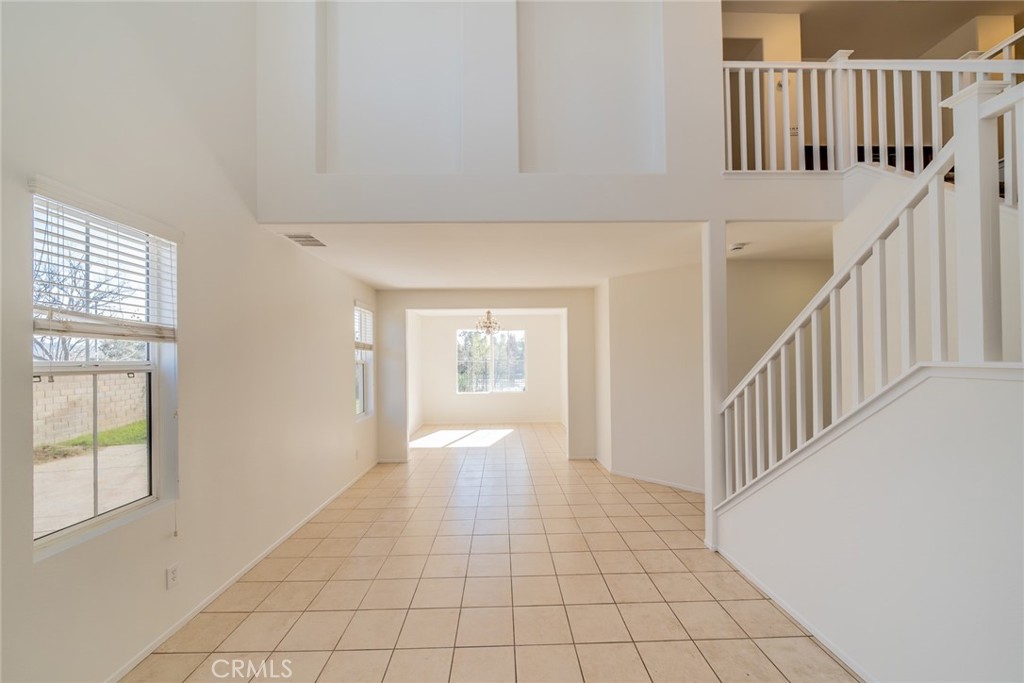 1449 Rollingwood Street Property Photo 6