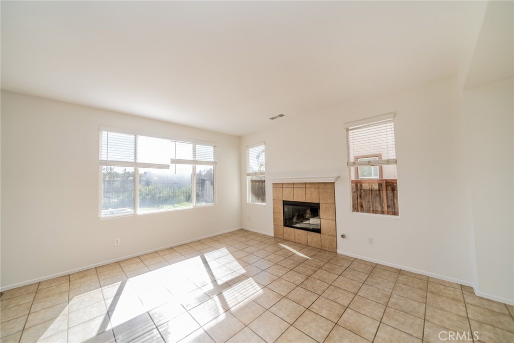 1449 Rollingwood Street Property Photo 13