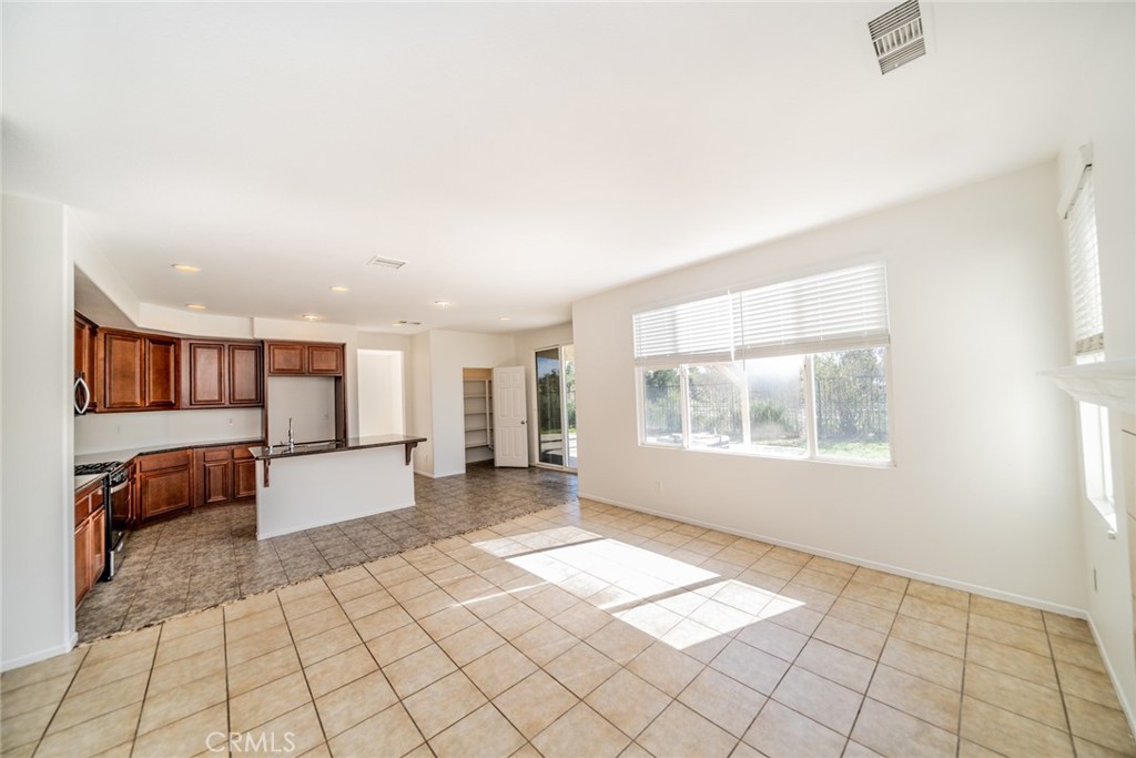 1449 Rollingwood Street Property Photo 14