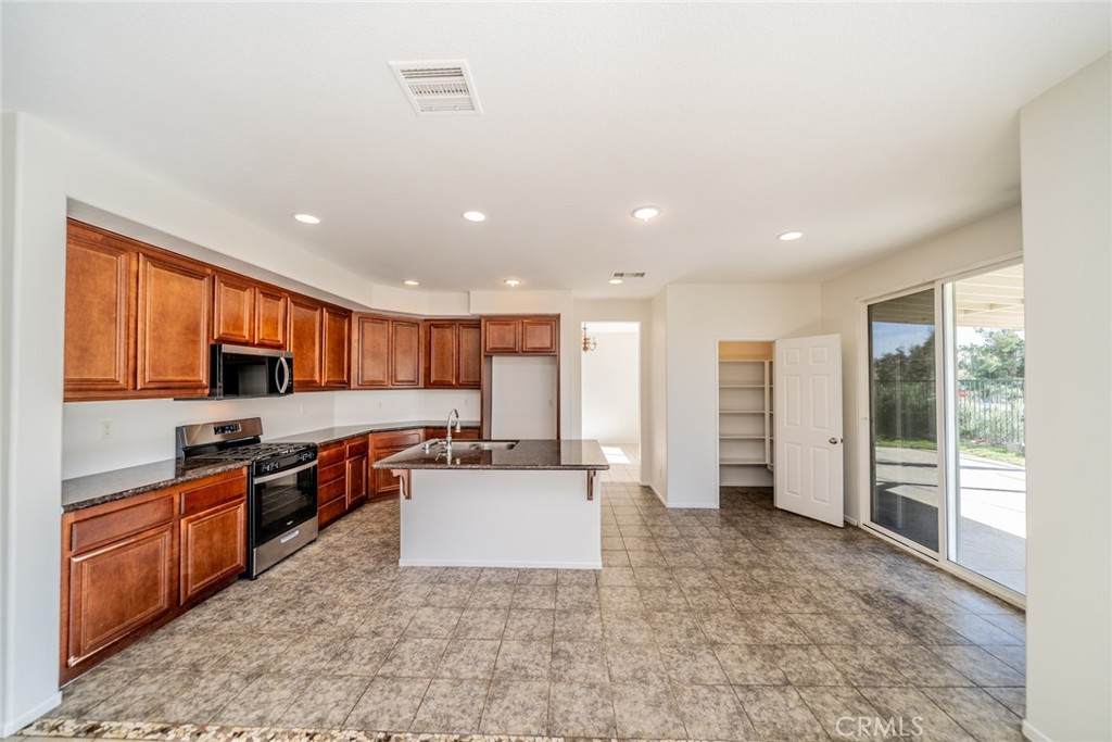 1449 Rollingwood Street Property Photo 15