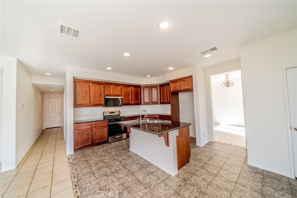 1449 Rollingwood Street Property Photo 16