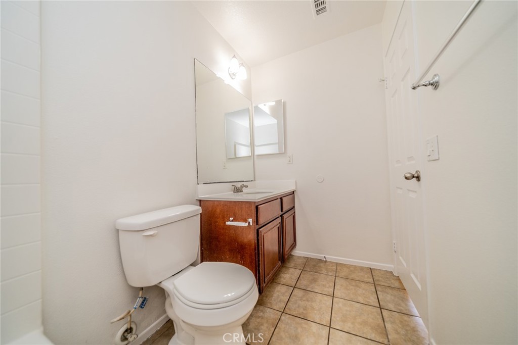 1449 Rollingwood Street Property Photo 23