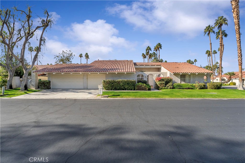 106 Estrella Street Property Photo 1