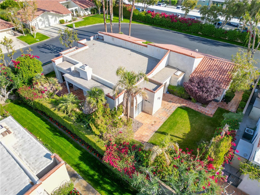 106 Estrella Street Property Photo 4