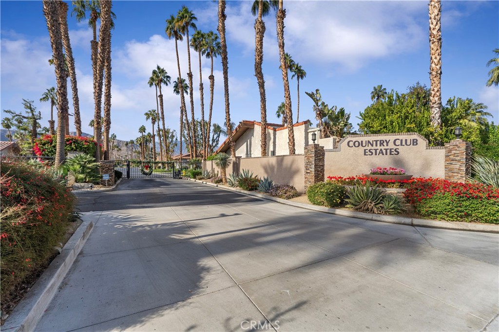 106 Estrella Street Property Photo 32