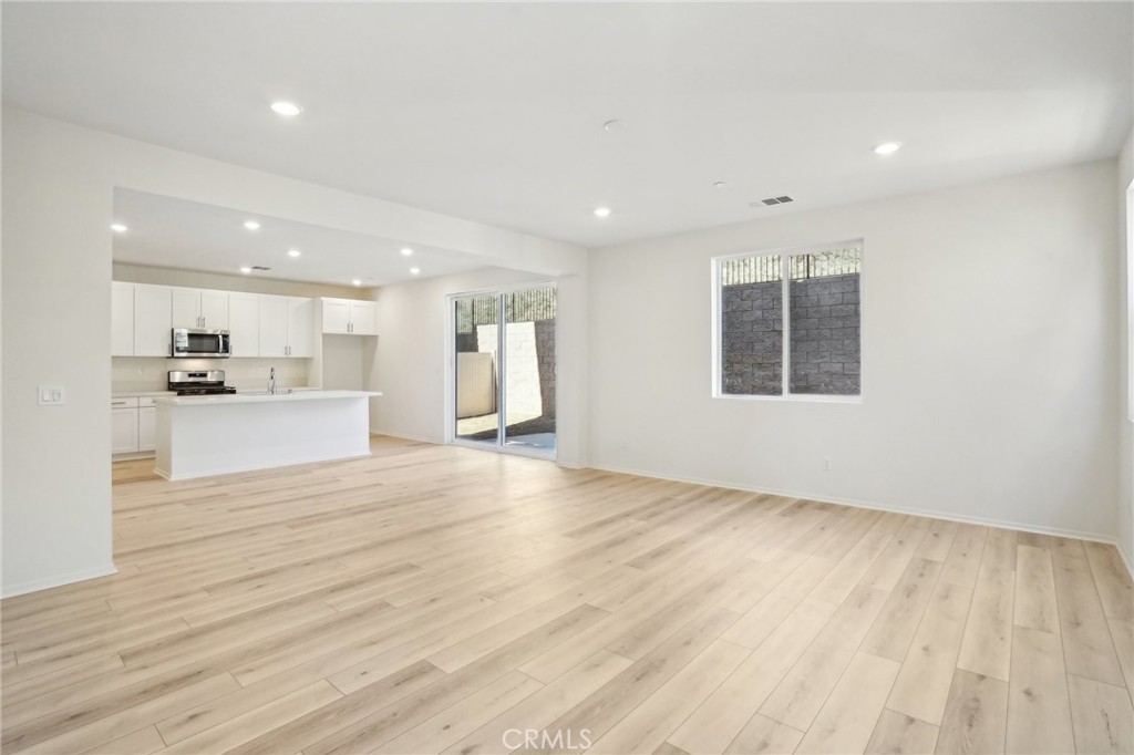 34260 Summer Lane Property Photo 6