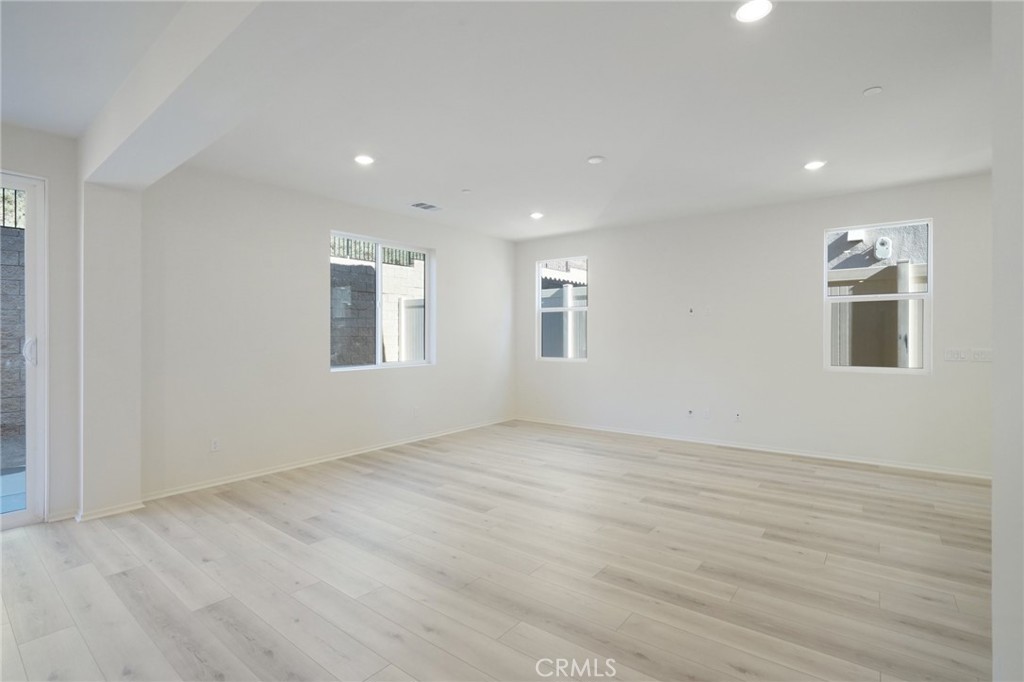 34260 Summer Lane Property Photo 9