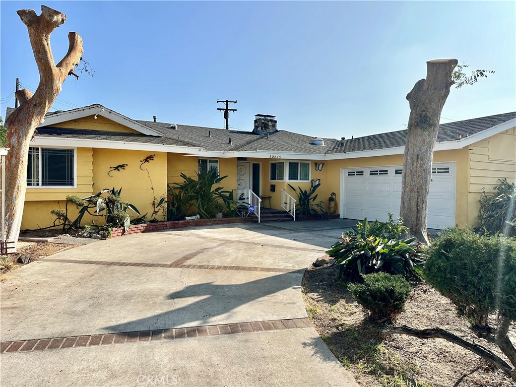 12612 Edieth Drive Property Photo 1