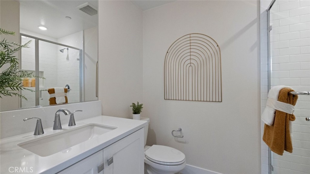 3201 Cove Court Property Photo 10
