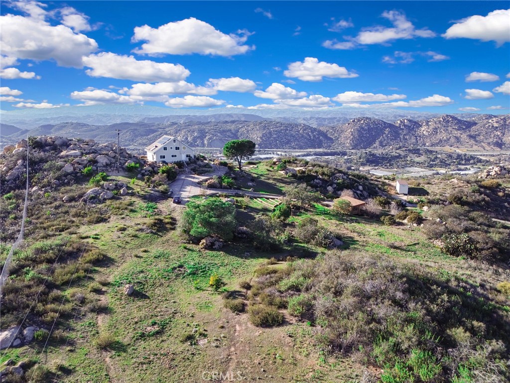 6750 Rainbow Heights Road Property Photo 1