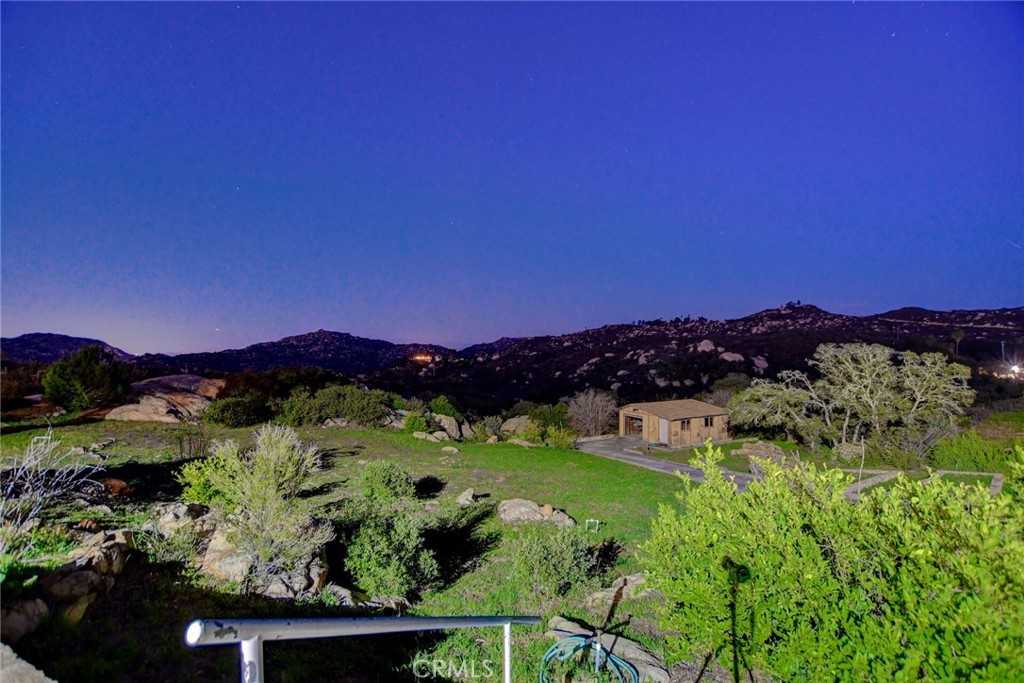 6750 Rainbow Heights Road Property Photo 7