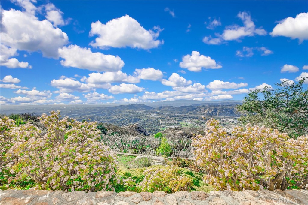 6750 Rainbow Heights Road Property Photo 15