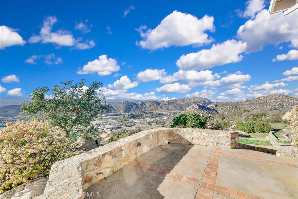 6750 Rainbow Heights Road Property Photo 16