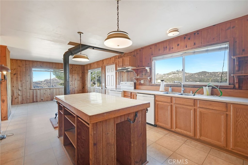 6750 Rainbow Heights Road Property Photo 20