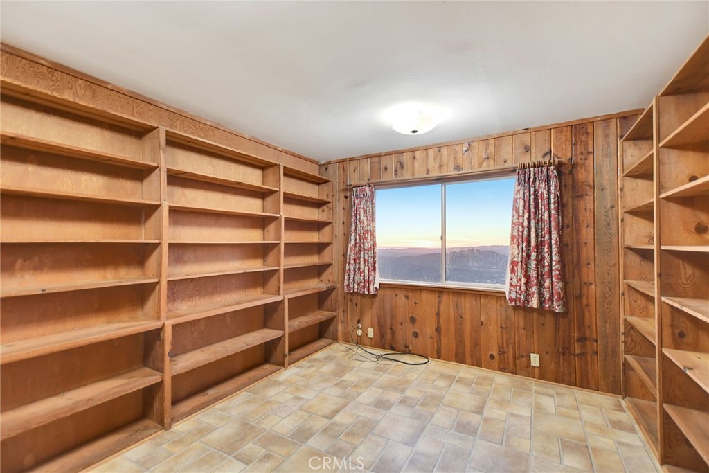 6750 Rainbow Heights Road Property Photo 23