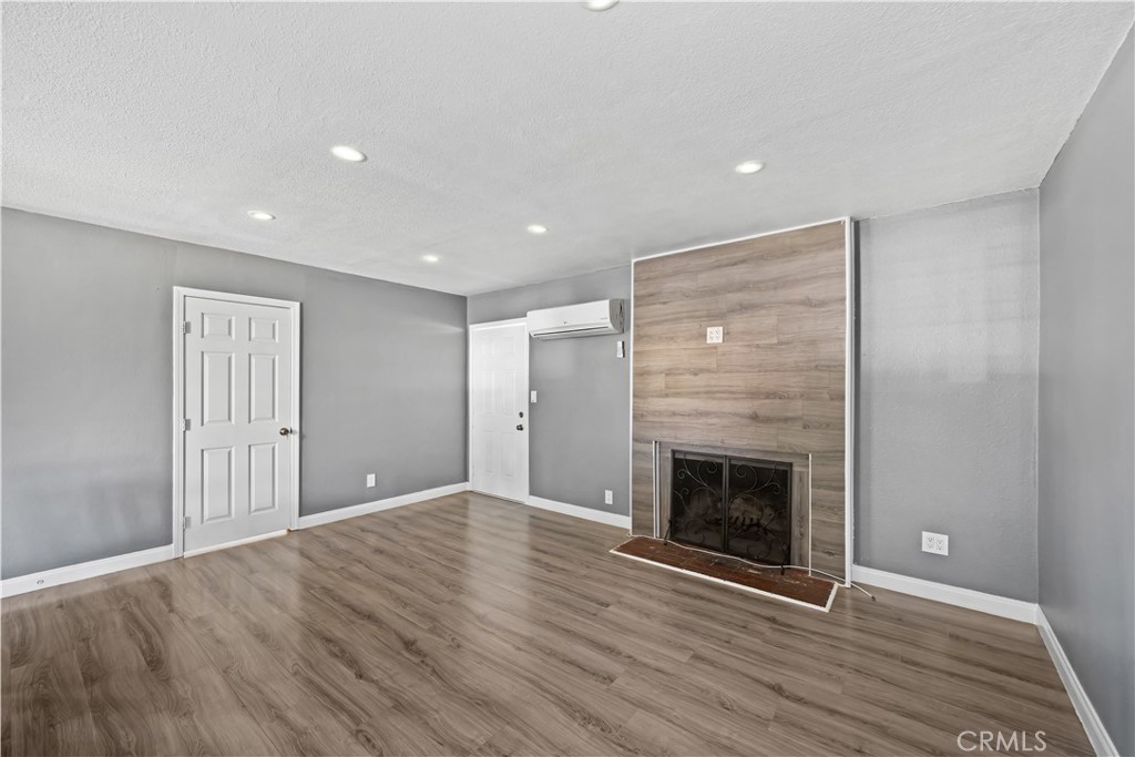17635 Dorsey Street Property Photo 11