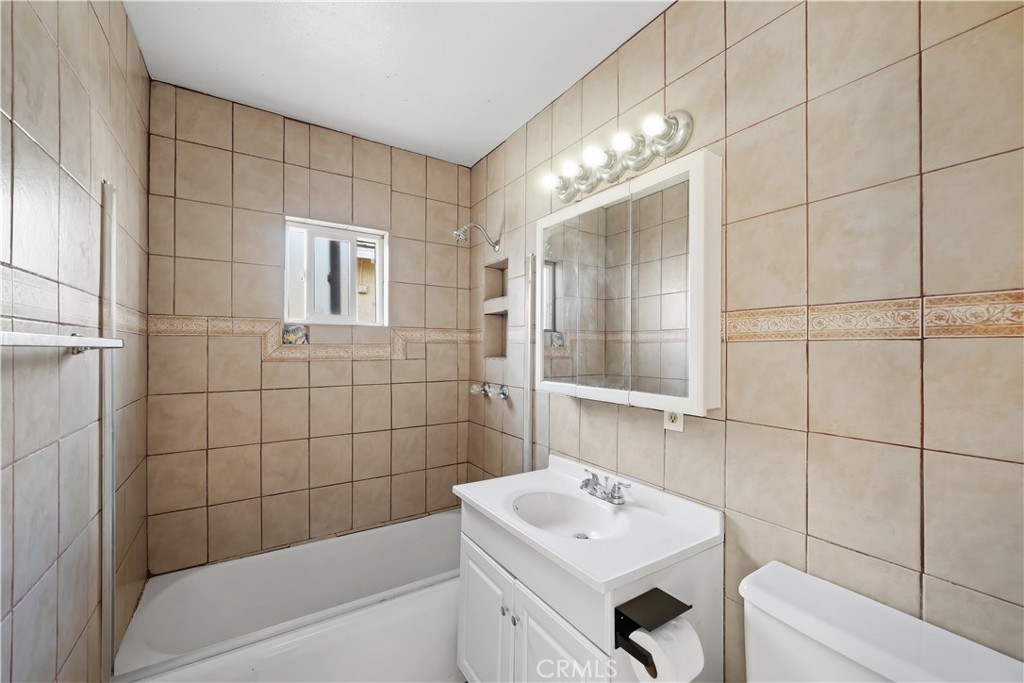17635 Dorsey Street Property Photo 17