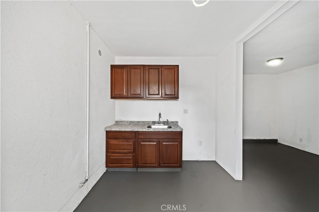 17635 Dorsey Street Property Photo 20
