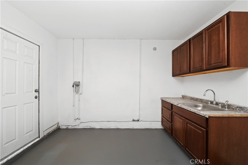 17635 Dorsey Street Property Photo 21