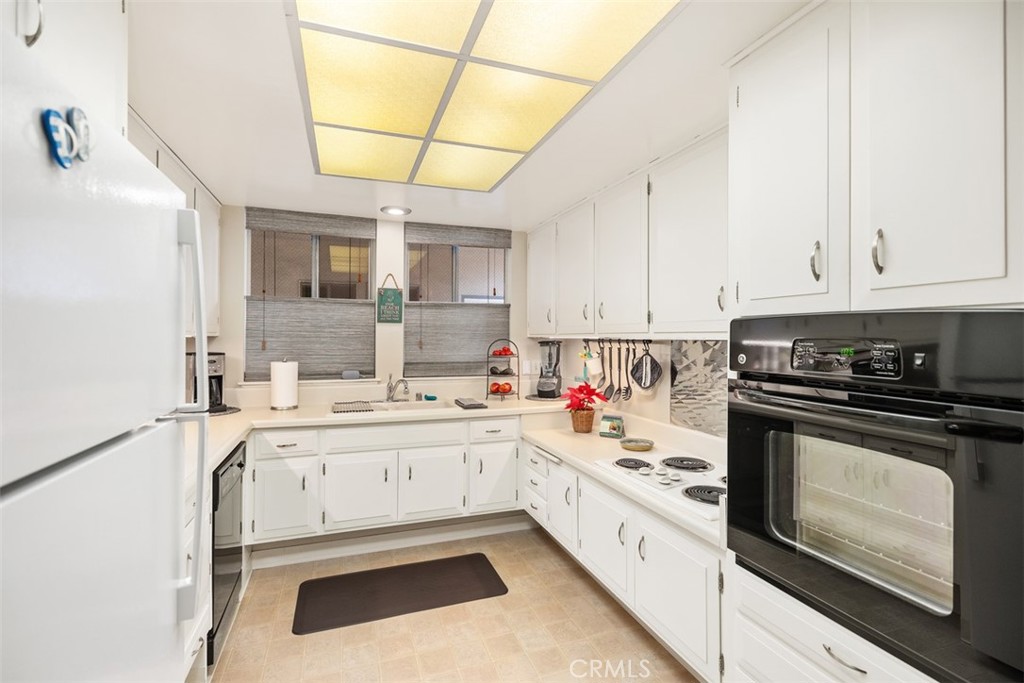 46 Calle Aragon R Property Photo 11