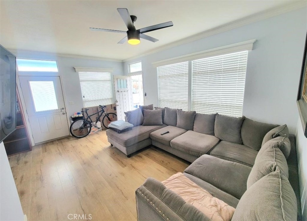 21851 Newland St 66 Property Photo 9